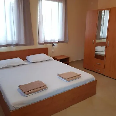 Nikoli Къща за гости 3*