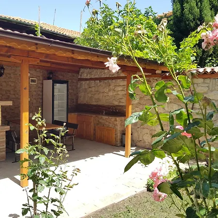 Nikoli Къща за гости 3*